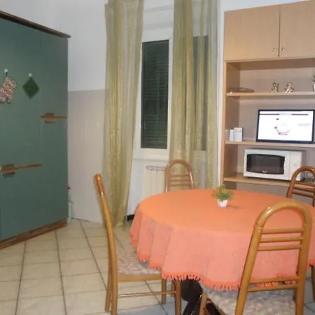 公寓 A A Due Passi Da Trastevere 罗马